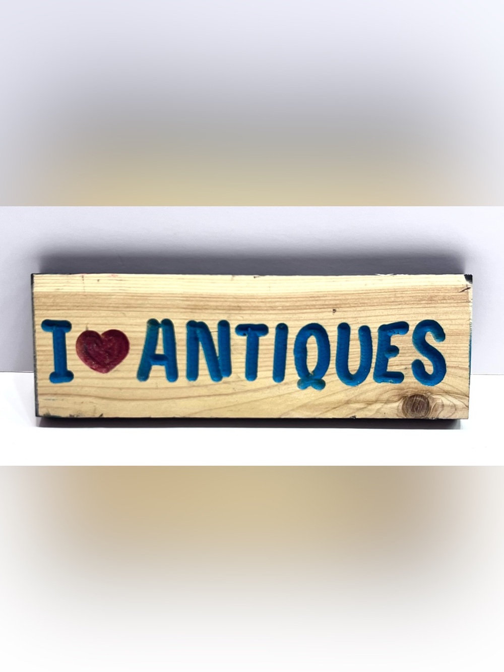 I ♥ Antiques Wooden Sign